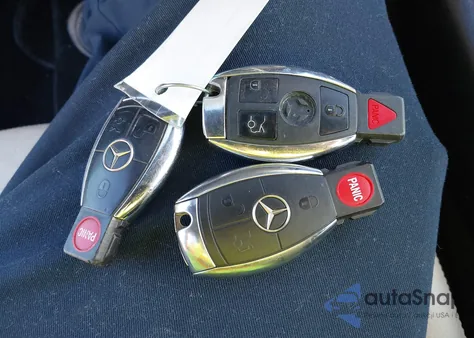 2008 Mercedes-Benz Clk 350 from USA, damaged, VIN WDBTK56F48F237517